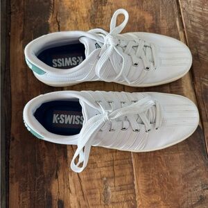 K-Swiss women’s White Sneakers 8